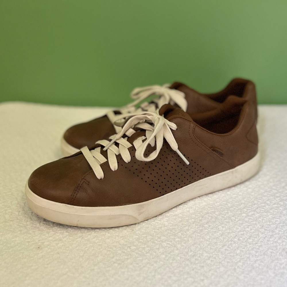 Roots Leather Sneakers in Cognac Brown Size 9